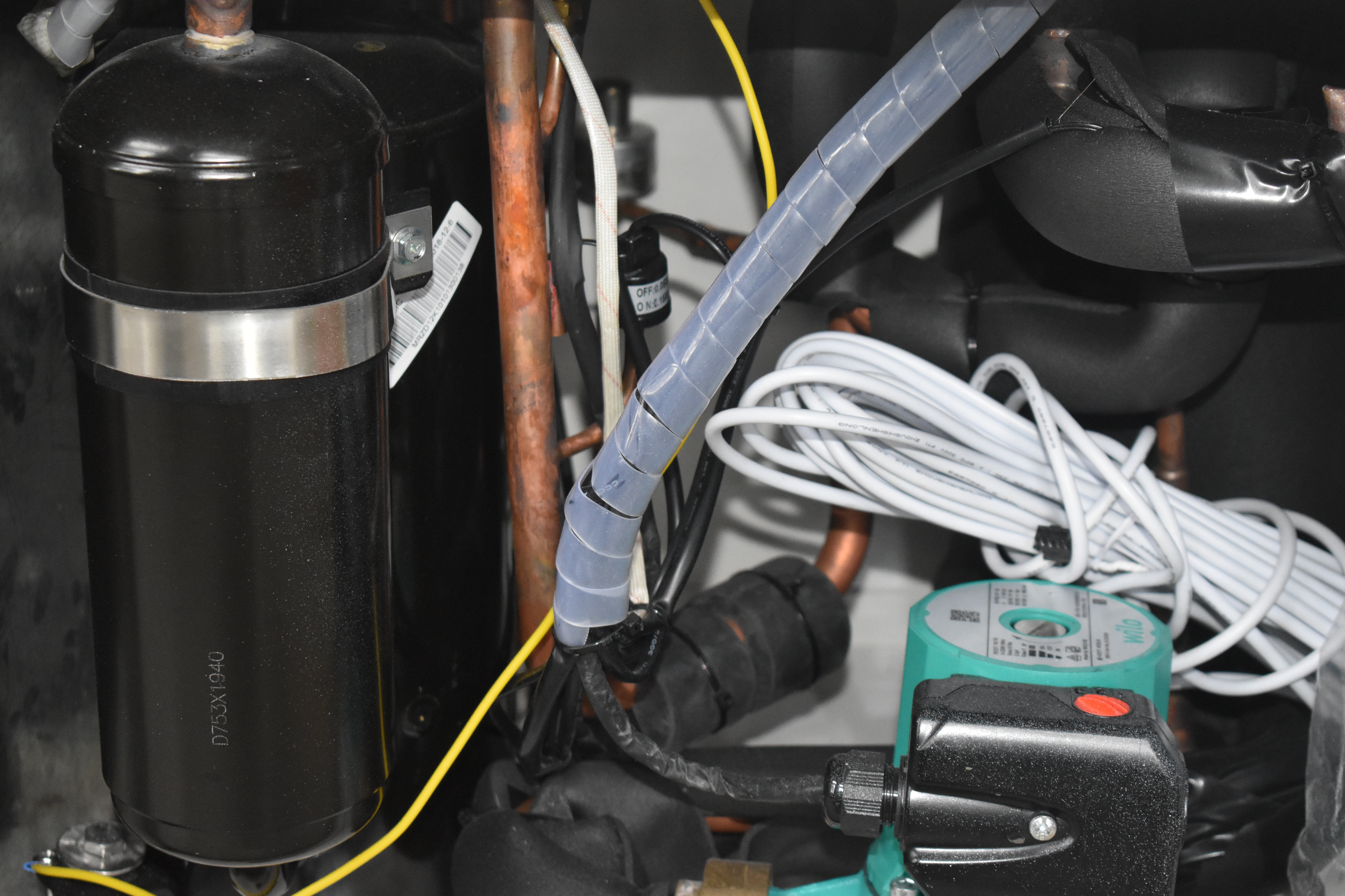 2.96KW household air to watet heat pump water heater (heating mode or monoblock type)